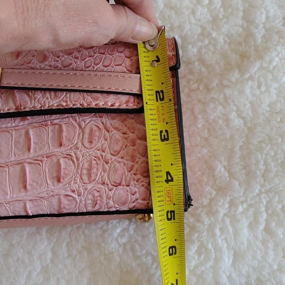 NWT Pink American Bee Purse with crossbody removable strap - Picture 9 of 14